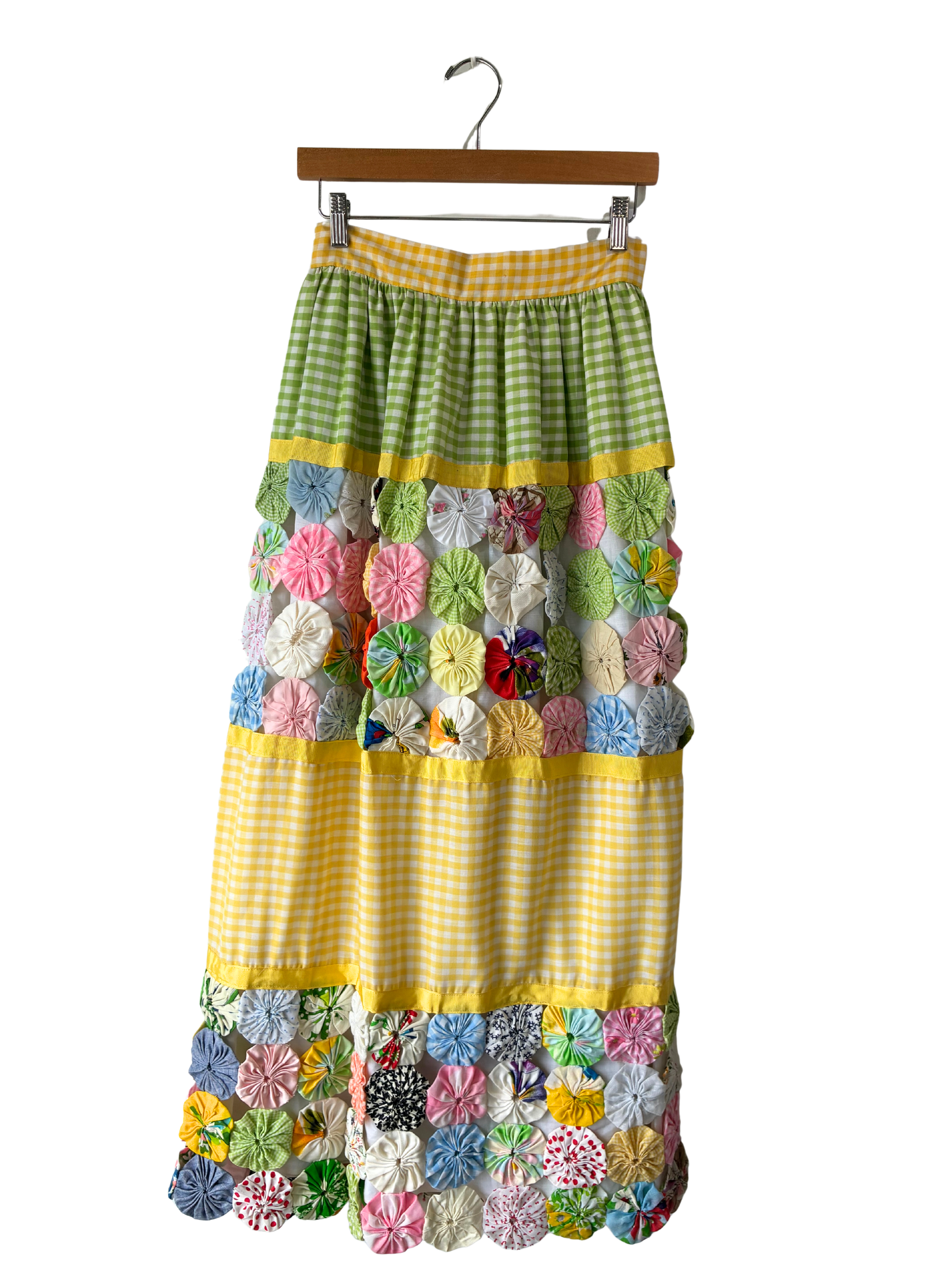 Vintage Yo Yo Quilt Maxi Skirt – The Curatorial Dept display picture 1