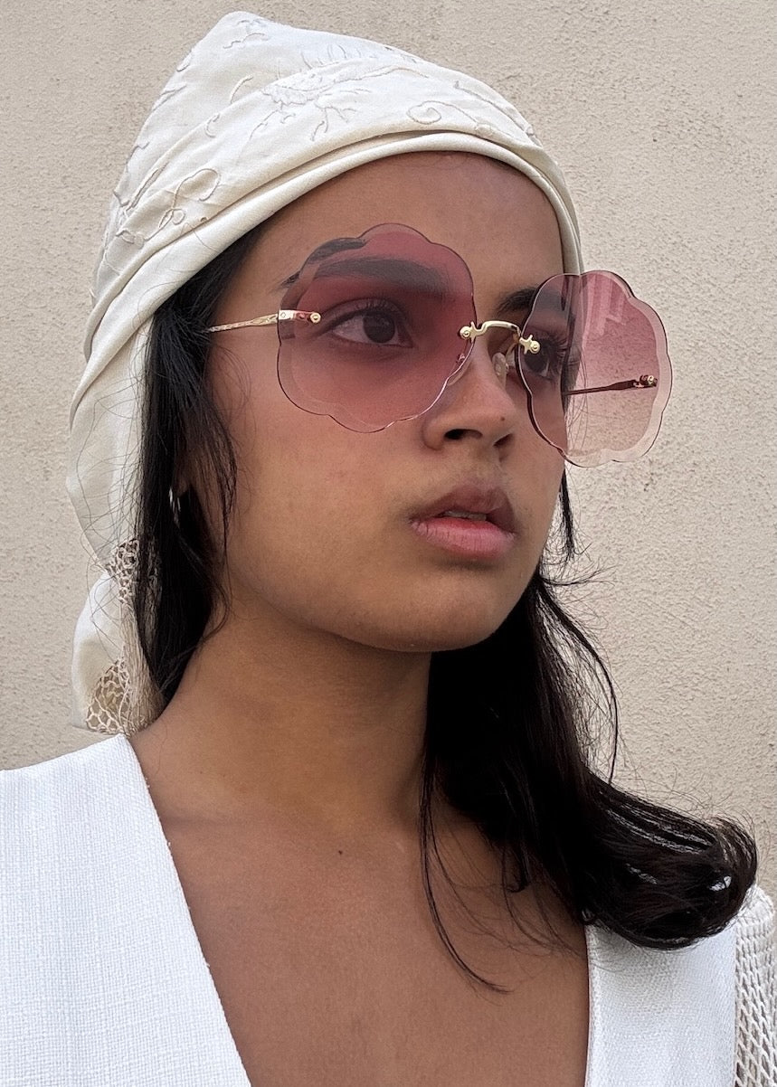 Chloé Rośie Flower Shaped Sunglasses