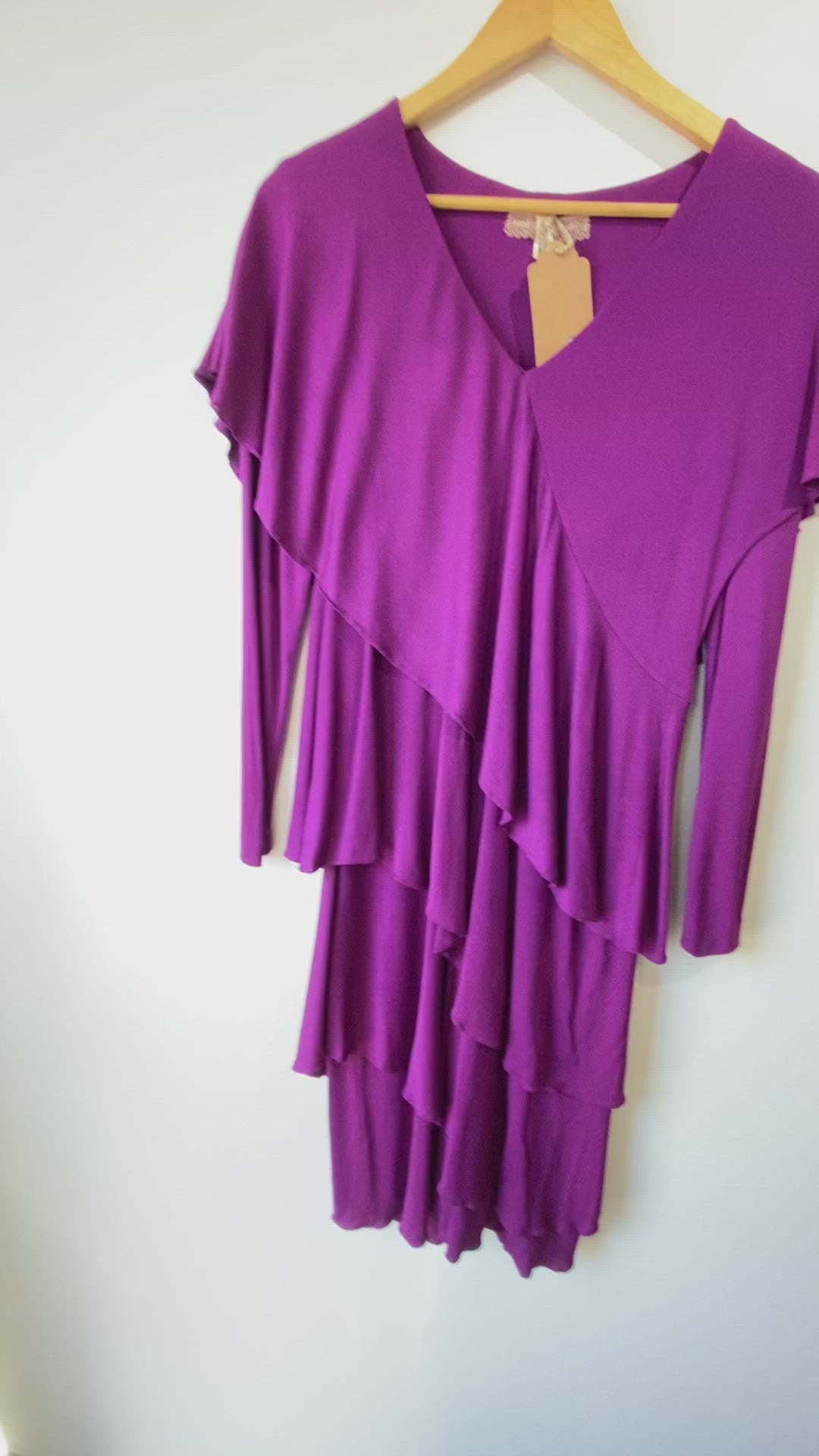 strapless open back dress Vintage Holly Harp Purple Tiered Dress – The Curatorial Dept