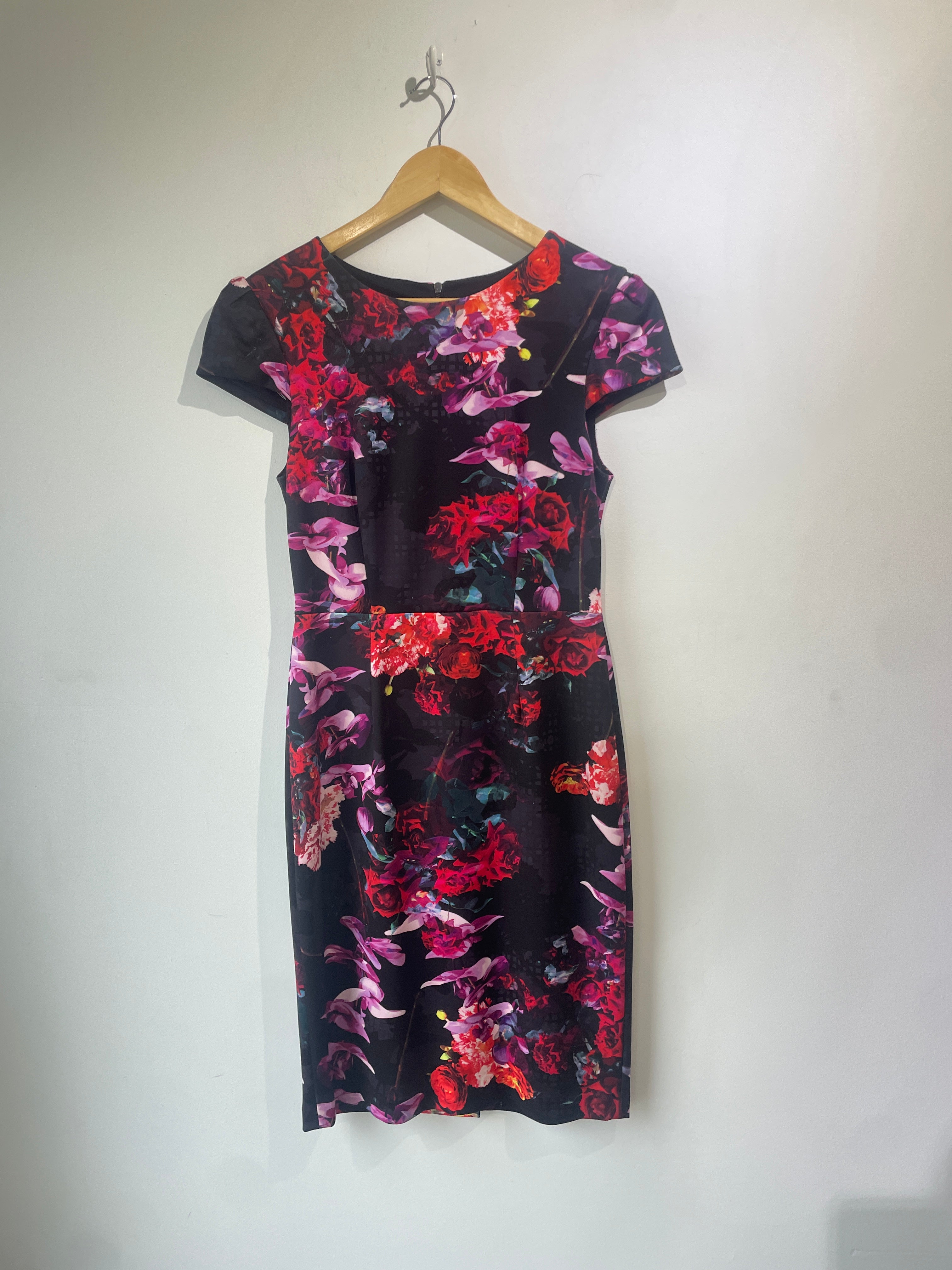 Betsey Johnson Floral Dress – The Curatorial Dept