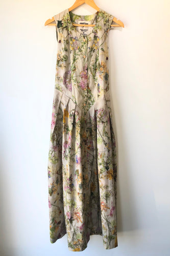NWT Anntian Floral Dress