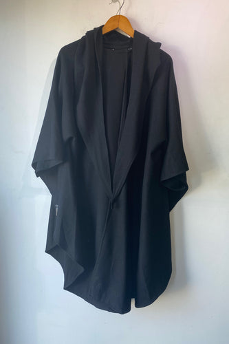 Vintage C’est Simone Black Wool Cape