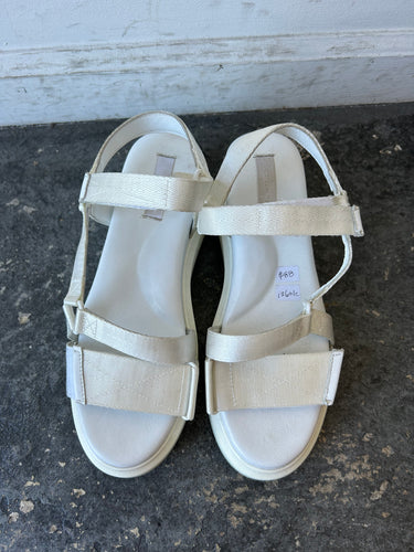 Suzanne Rae White Platform Sandals