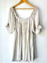 Doen Embroidered Floral Mini Dress