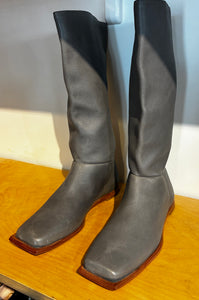 Wal and Pai Grey Leather Square Toe Boots Sz 37/6.5 US