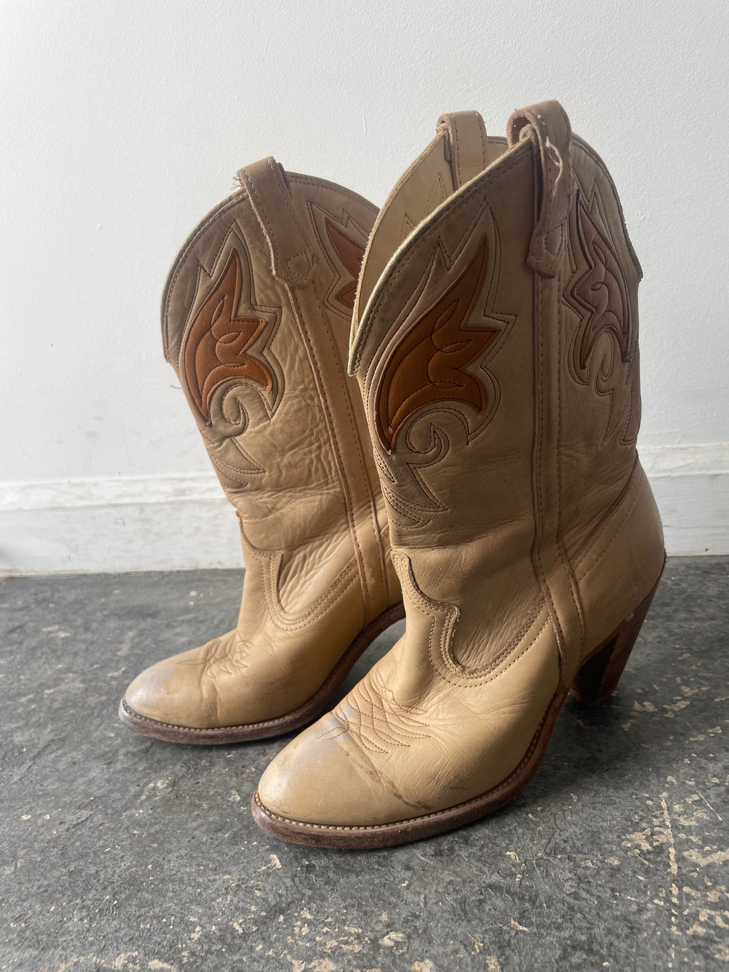 Vintage Dingo Heeled Cowboy Boots