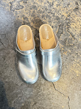 Sandgrens Tokyo Classic Silver Clog Mule