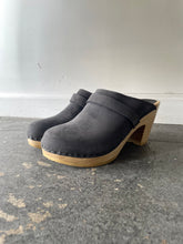 Sven Gray Suede Heeled Clogs Size 37