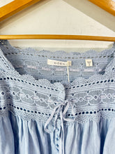 Doen Anneth Top in French Blue