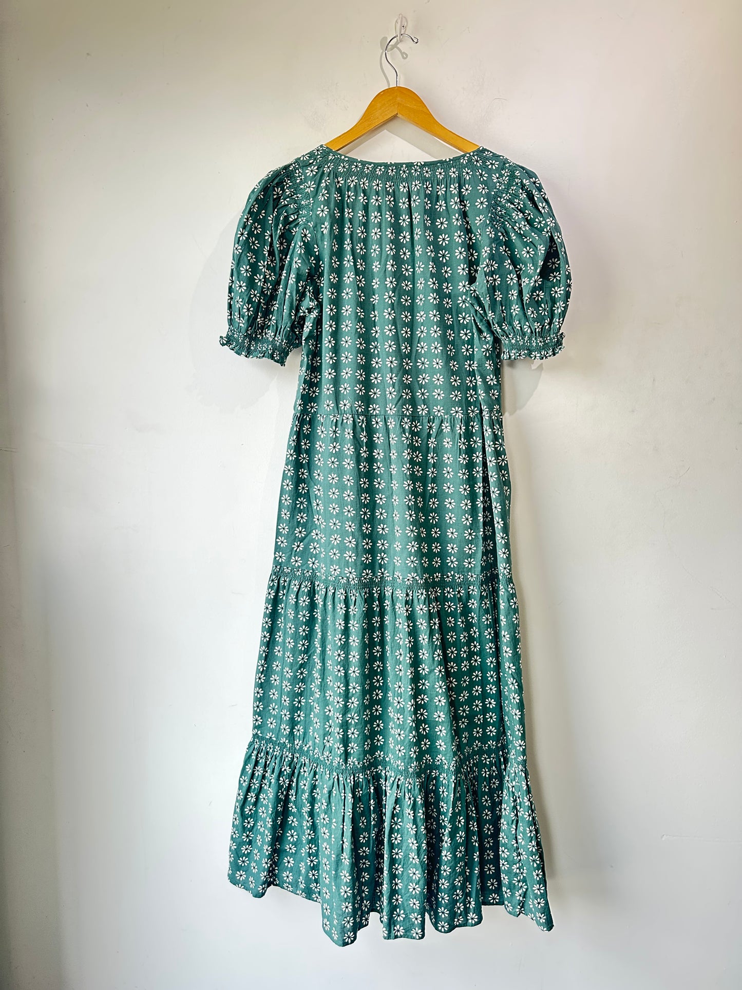 The Great Green Prairie Dress – The Curatorial Dept