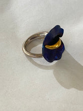 Janusz Szkutnik Calla Lily Sterling Silver Titanium and Gold Ring