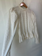 Doen White Eyelet Lace Top
