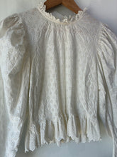 Doen White Eyelet Lace Top