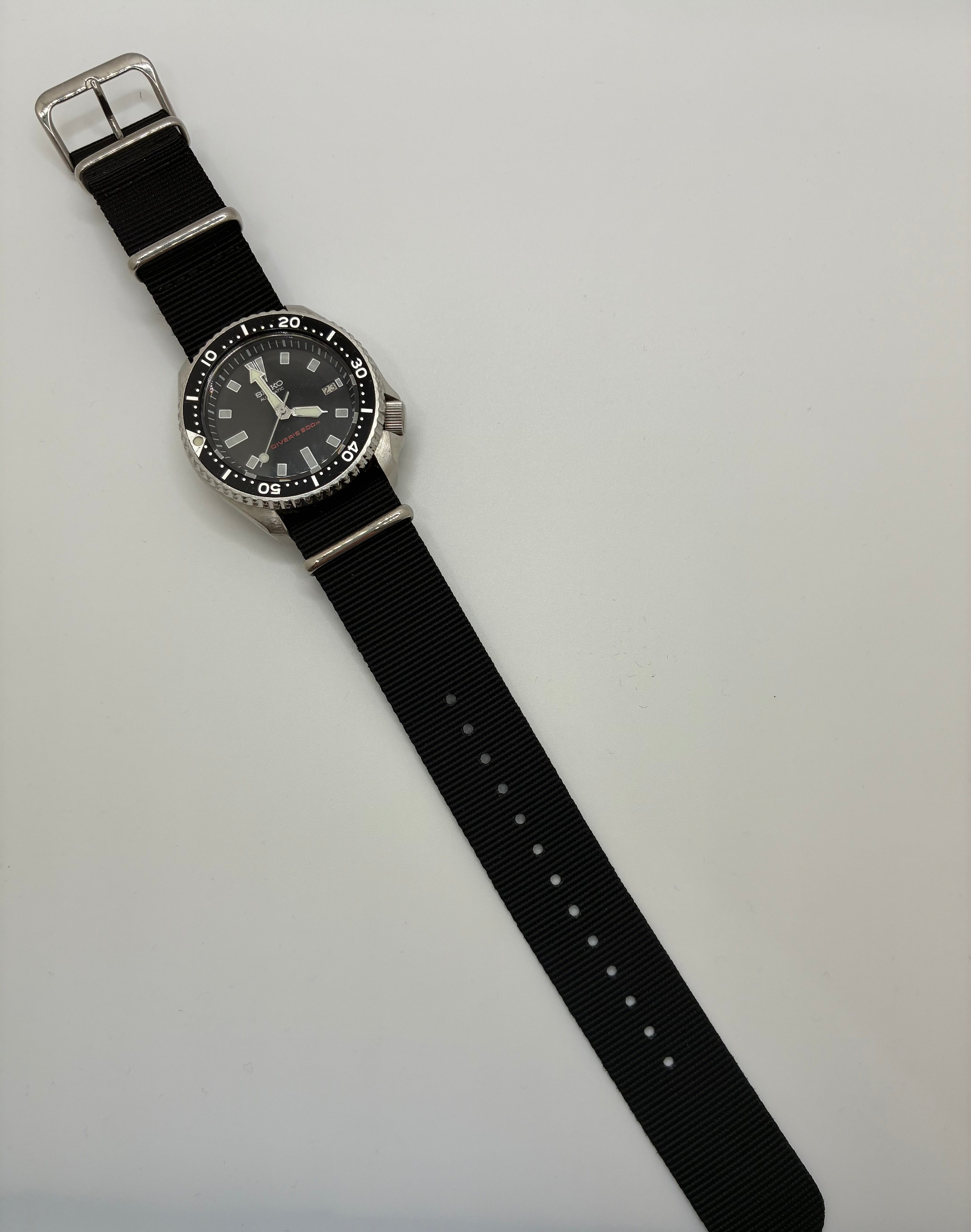 Vintage 1994 Seiko 7002-7039 Diver Watch – The Curatorial Dept.