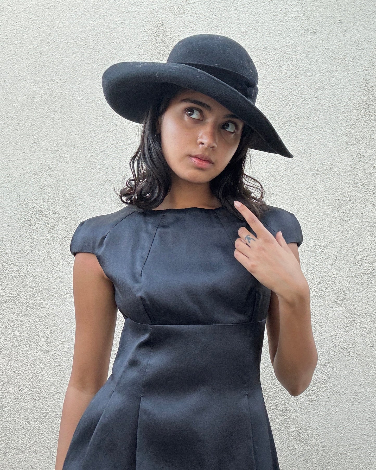 Vintage Laura Ashley Black Wool Wide Brim Hat – The Curatorial Dept