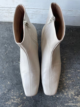 Huma Blanco White Leather Booties