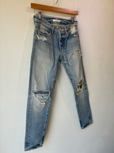 Moussy Distressed Jeans Size 24