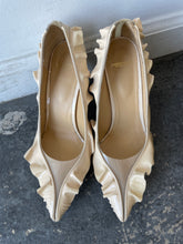 Jun Takahashi Undercover Cream Ruffled Ruche Heels