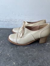 Vintage Robert Clergerie White Spectator Heels