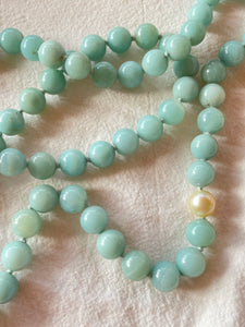 Vintage Long Jade Beaded Necklace with Pearl