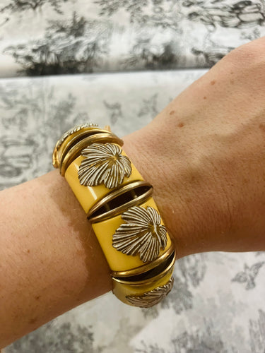 Vintage Yellow Bakelite Bracelet with Leaves