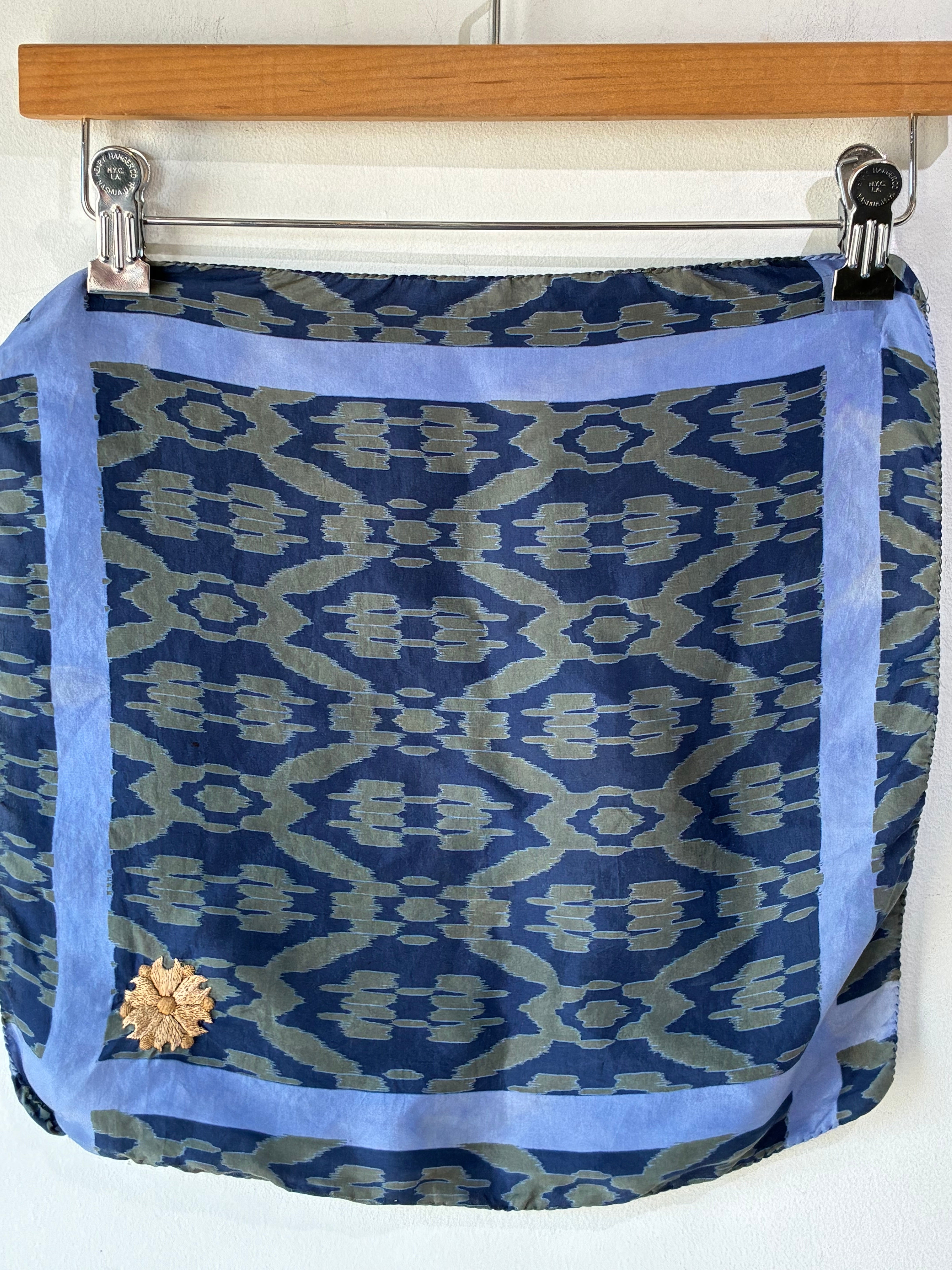 dries van noten 80s スクールマフラー Vintage Dries Van Noten Set of Two Scarves – The Curatorial Dept.