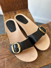 Doen Black Clog Sandals