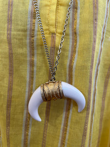 Vintage Gold Chain Tusk Necklace