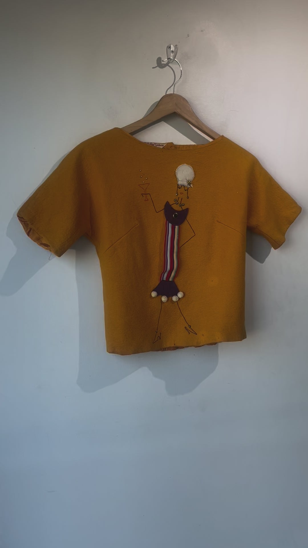 Reid & Reid Vintage Appliqué Champagne Shirt