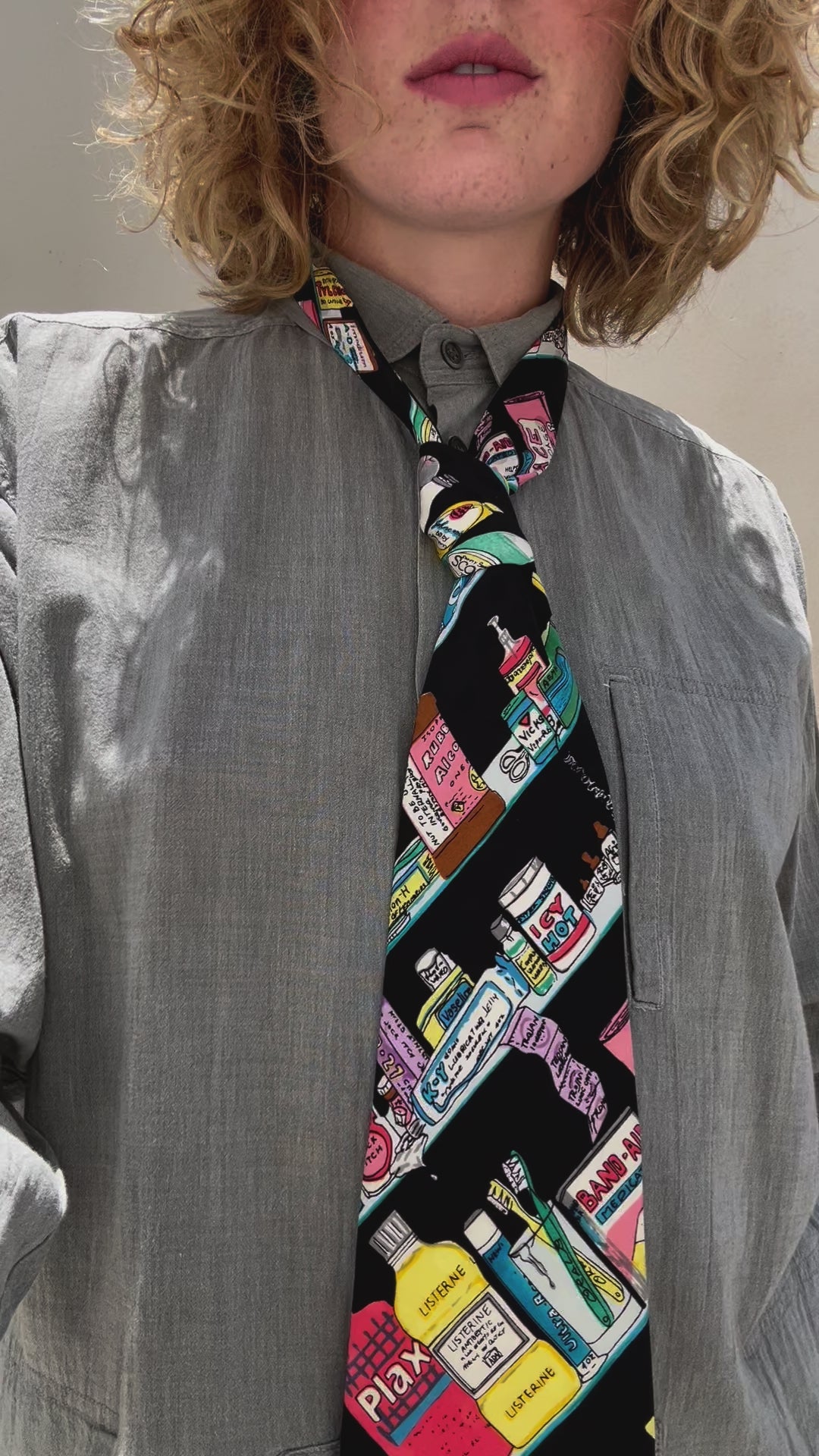 Vintage Nicole Miller Silk Medicine Cabinet Pattern Tie