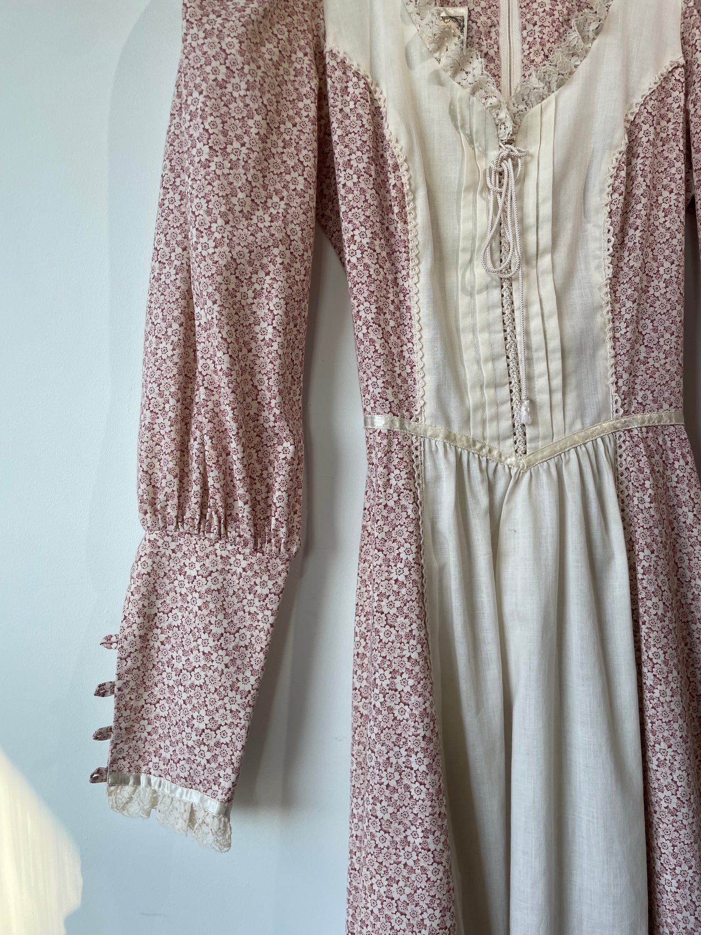 vintage gunne sax dresses for sale Vintage Gunne Sax Pink/Red Floral Dress