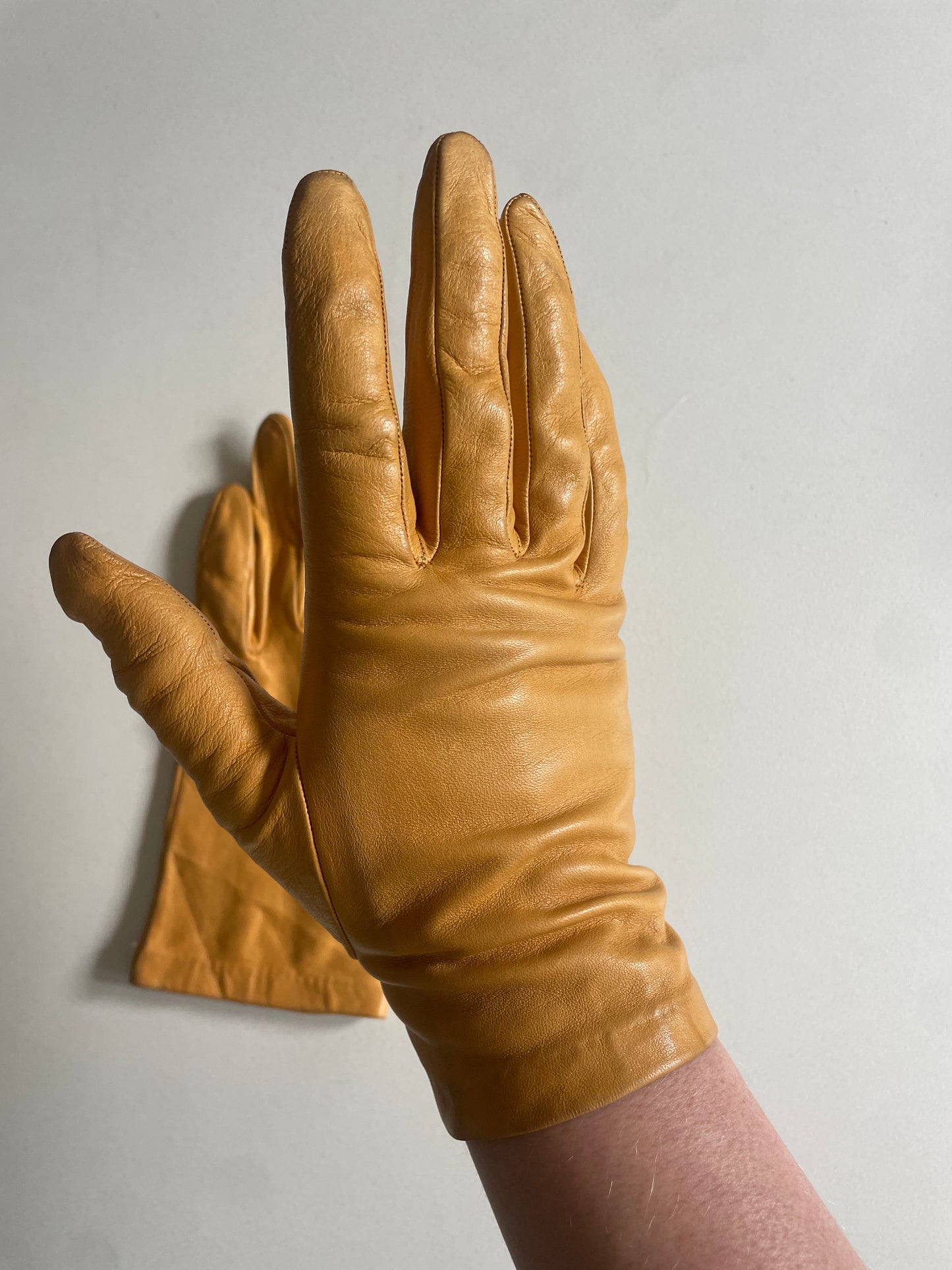 Vintage Yellow Kid Leather Gloves - The Curatorial Dept.