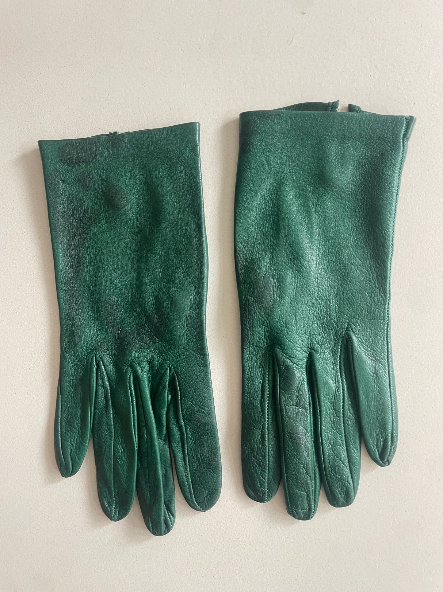 Vintage Green Kid Leather Gloves - The Curatorial Dept.