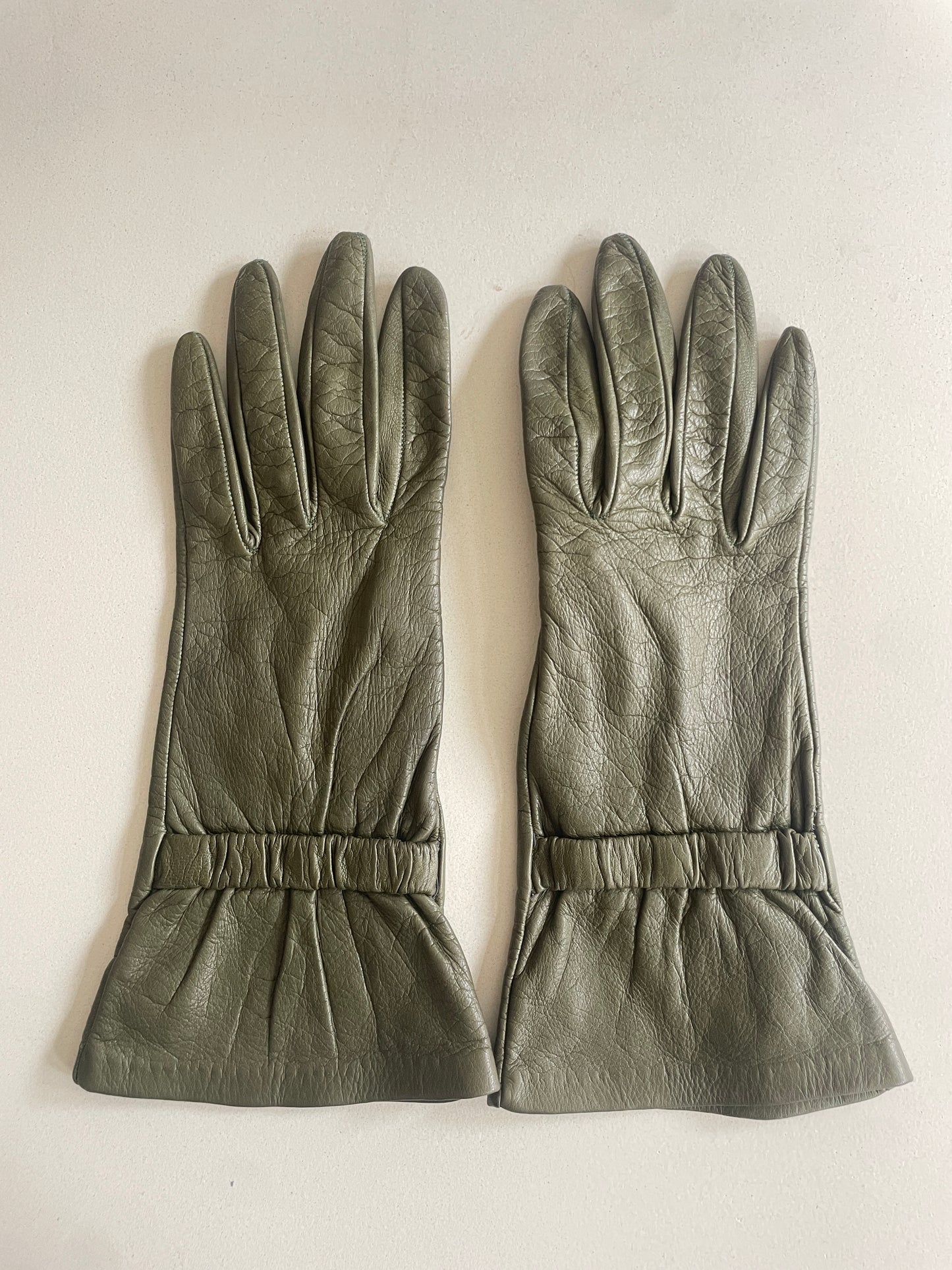 Vintage Green Kid Leather Gloves - The Curatorial Dept.