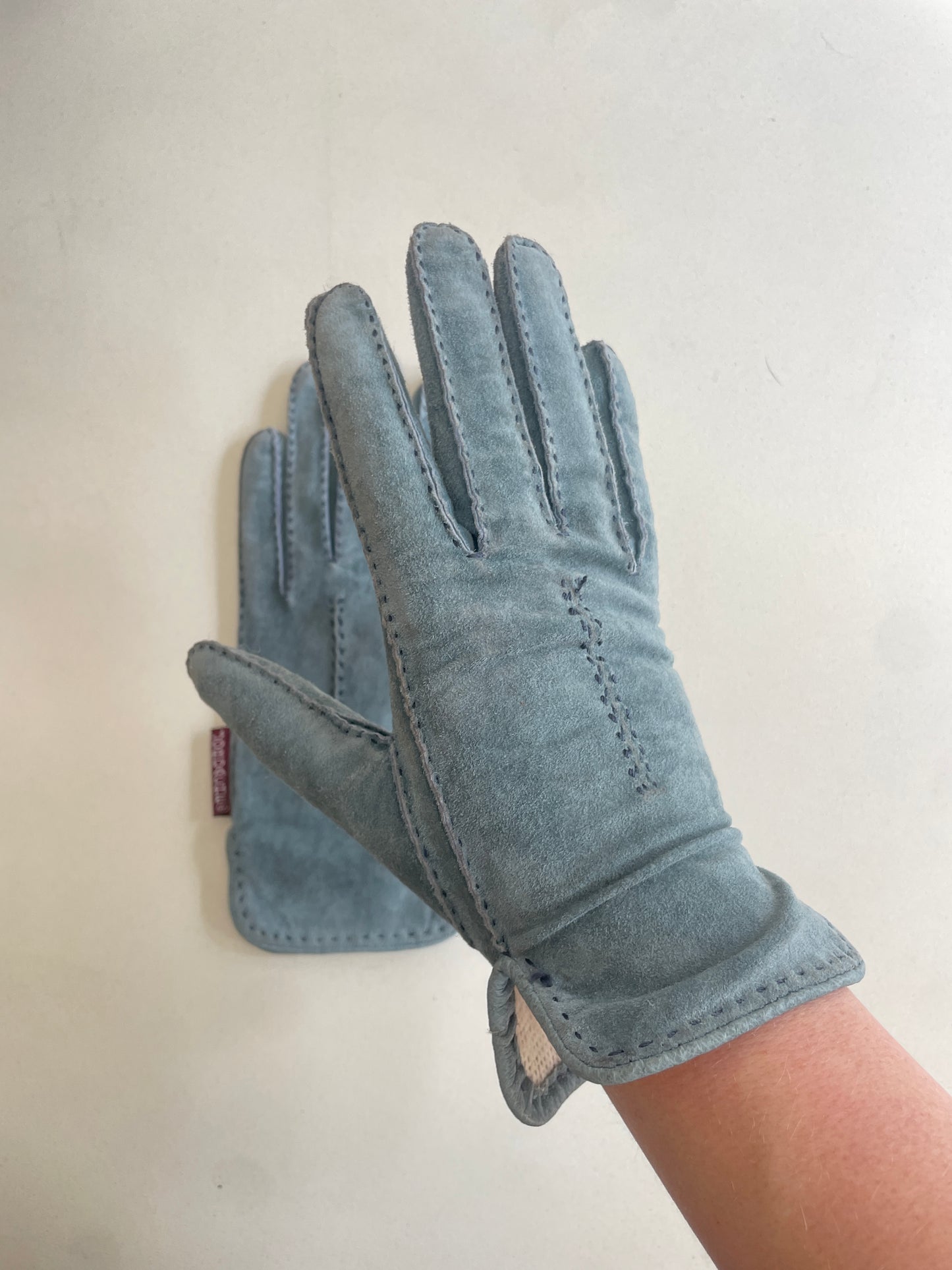 Vintage Jordache Suede Gloves - The Curatorial Dept.