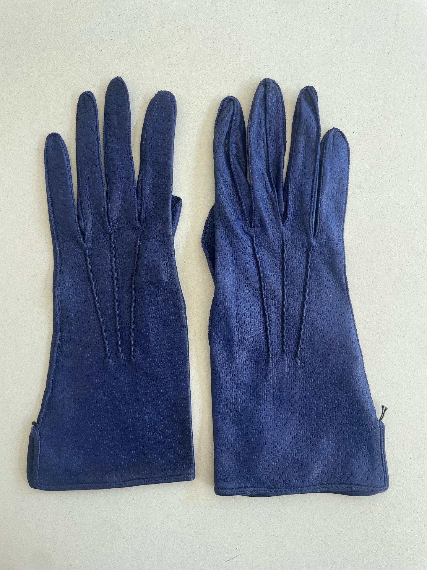 Vintage Royal Blue Kid Leather Gloves - The Curatorial Dept.