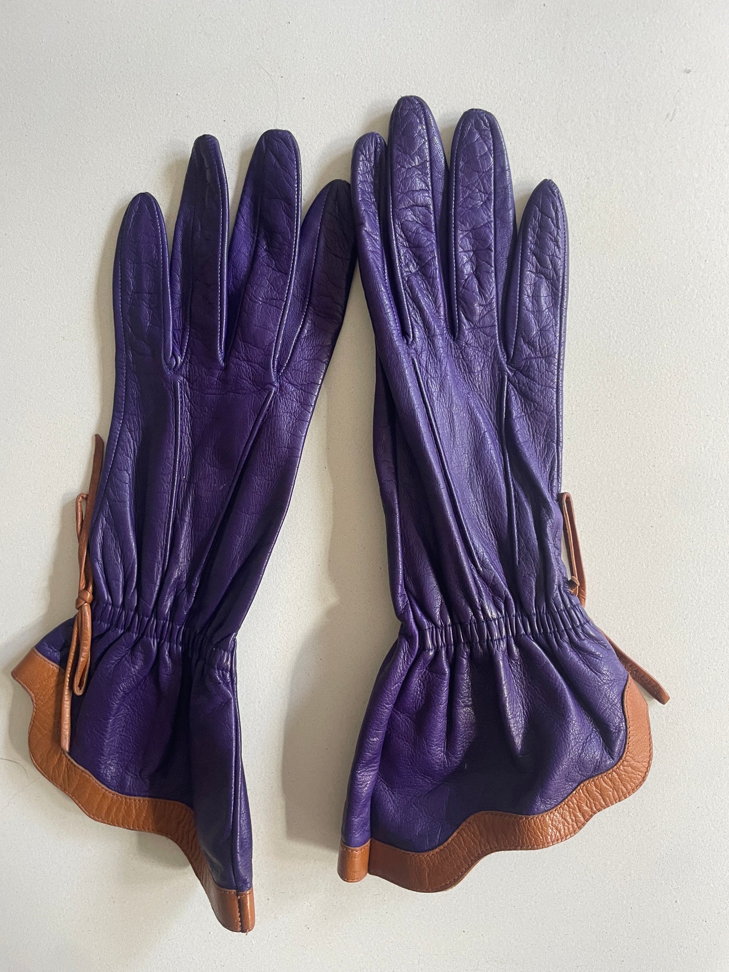 Vintage Purple Kid Leather Gloves - The Curatorial Dept.
