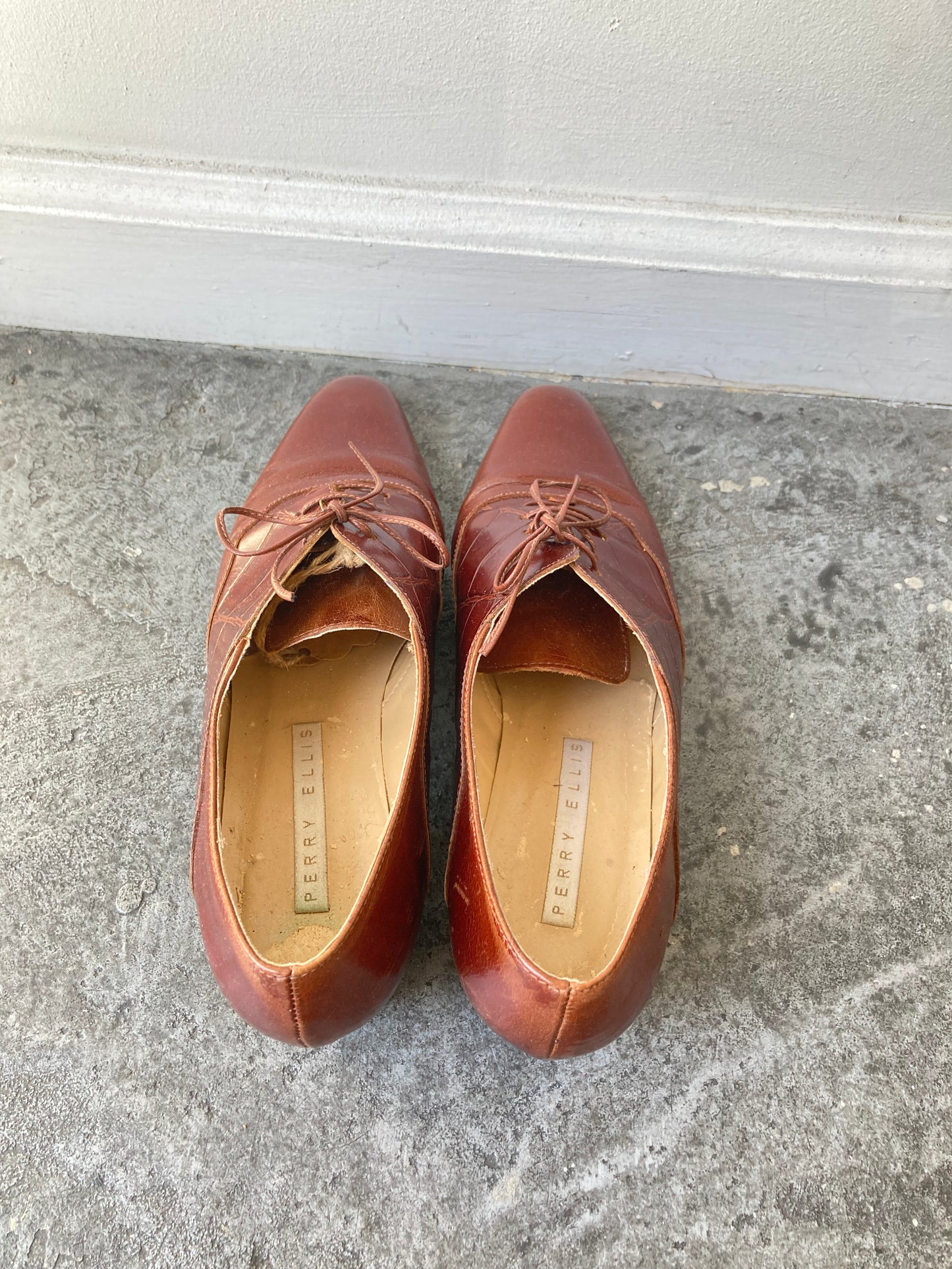 Vintage Perry Ellis Cognac Oxford Low Heels - The Curatorial Dept.