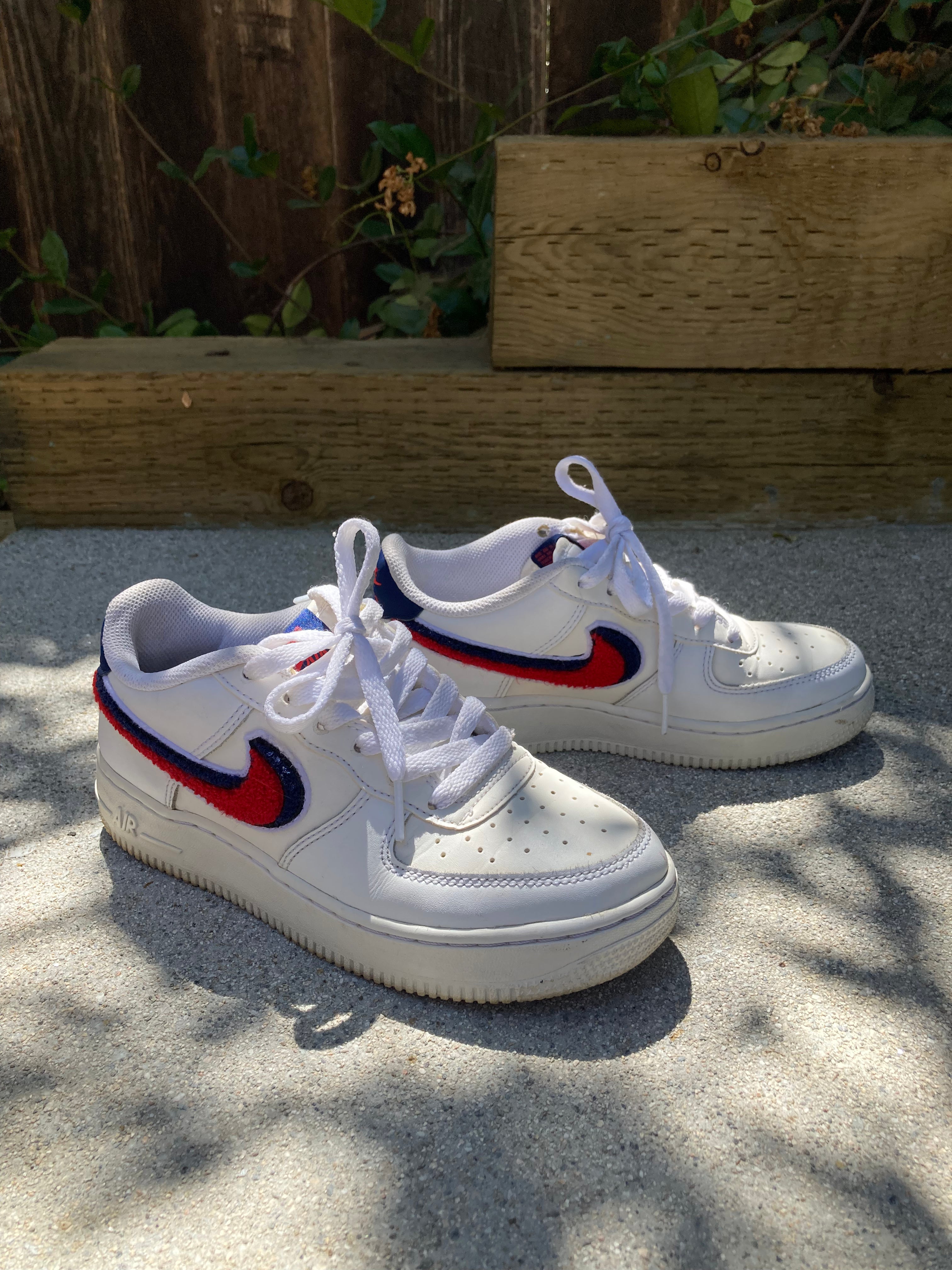 Air force 1 chenille swoosh on feet clearance