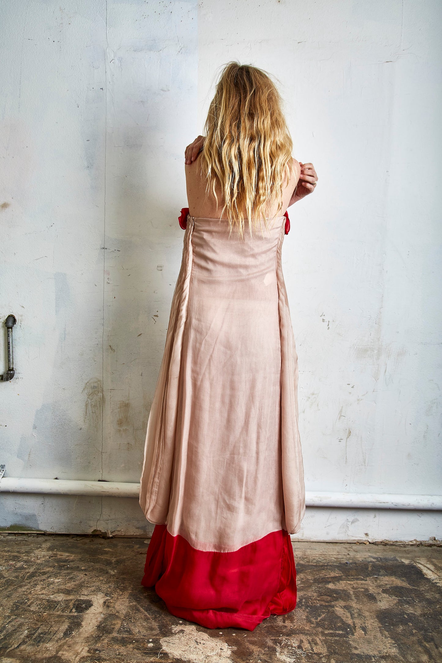 pink valentino dress 1974 Valentino Haute Couture Pink Beaded Crystal Silk Winged Cape Gown